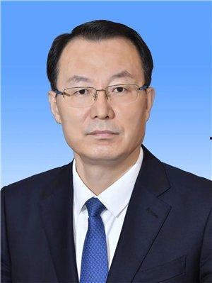 于洪涛个人资料,才华横溢的青年才俊，事业与人生的双丰收